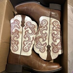 Ariat QuickDraw western boot women’s